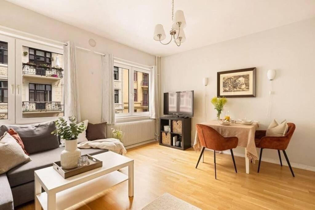 Praktisk 1-Roms Leilighet Oslo Exteriör bild